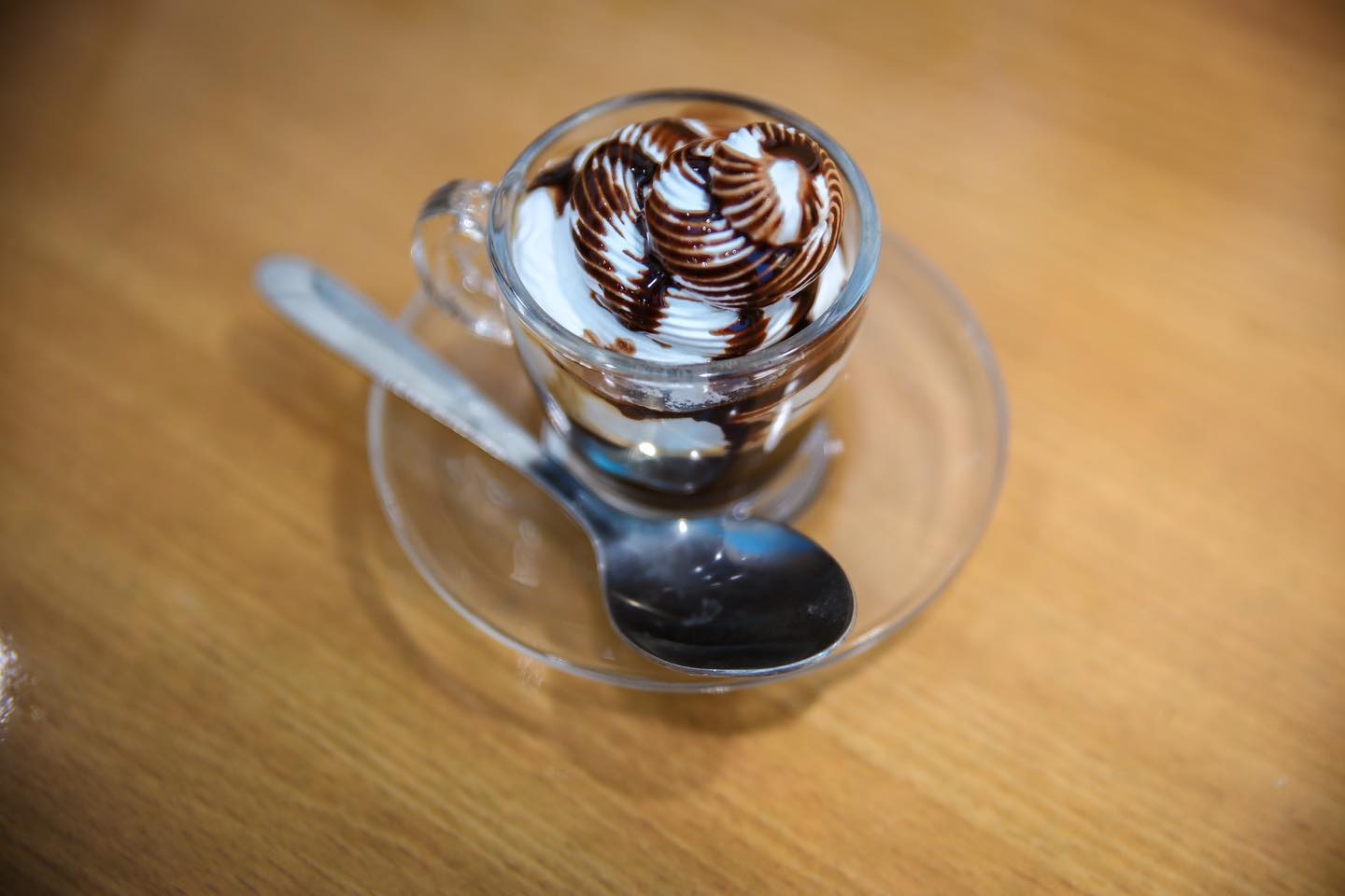 Chocolate latte art creation